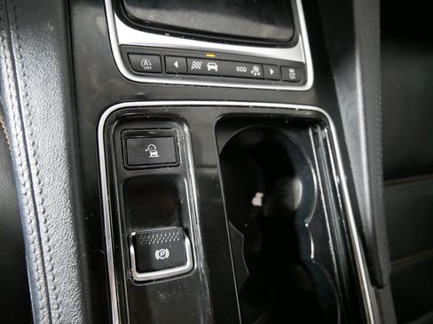 Used 2020 Jaguar F-PACE Prestige AWD/4WD image 30