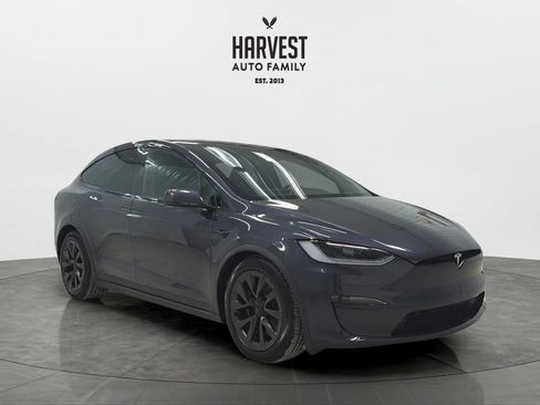 Used 2025 Tesla Model X image 10