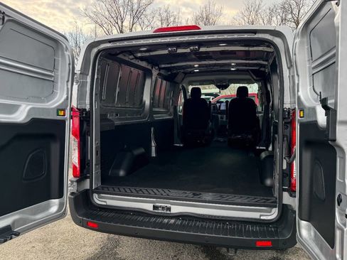 Used 2023 Ford E-Transit Low Roof image 16