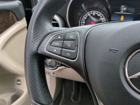 Used 2018 Mercedes-Benz GLC 300 300 image 14