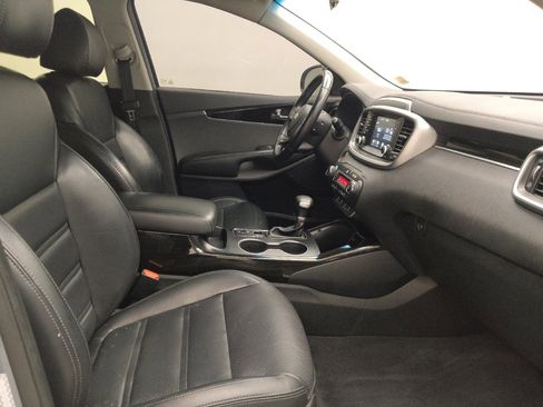 Used 2020 Kia Sorento EX AWD/4WD image 21
