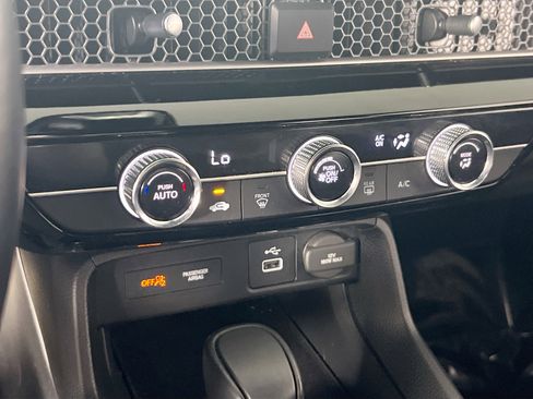 Used 2023 Honda Civic Sport image 15