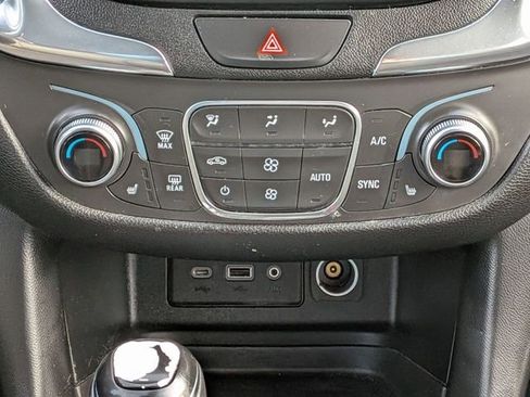 Used 2019 Chevrolet Equinox LT w/ Driver Convenience Package image 23