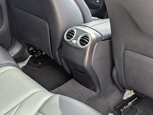Used 2018 Mercedes-Benz GLC 300 image 32