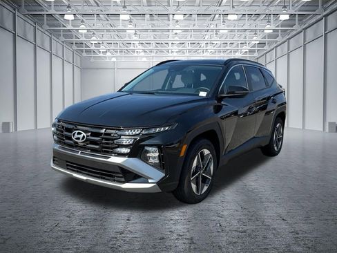 Certified 2025 Hyundai Tucson SEL AWD/4WD image 3