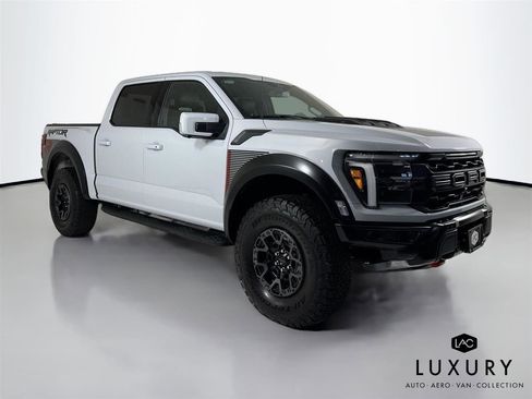 Used 2025 Ford F150 Raptor w/ Equipment Group 803A Raptor R AWD/4WD image 3