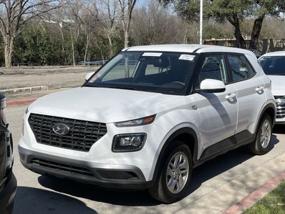 Used 2025 Hyundai Venue SE