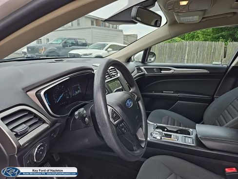 Used 2019 Ford Fusion SE FWD image 37