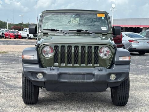 Used 2021 Jeep Wrangler Unlimited Sport w/ Sun And Sound Package AWD/4WD image 3