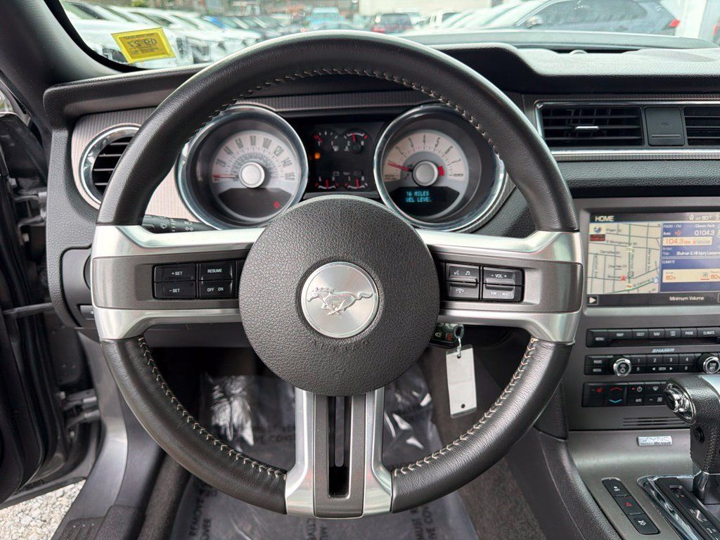 Used 2012 Ford Mustang GT Premium w/ Electronics Pkg RWD image 27