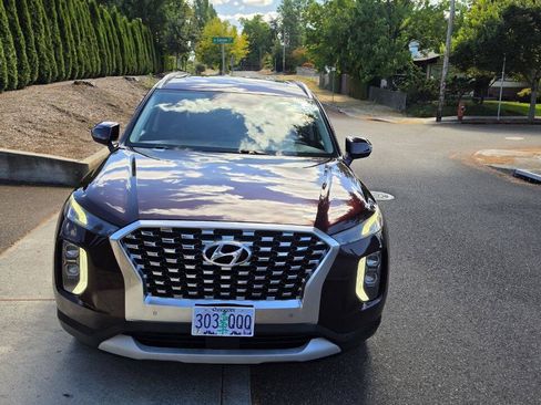 Used 2020 Hyundai Palisade SEL w/ Premium Package AWD/4WD image 2