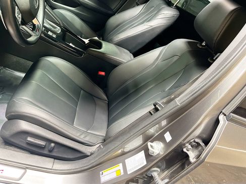 Used 2023 Acura Integra A-Spec FWD image 18