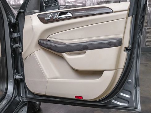 Used 2018 Mercedes-Benz GLE 350 image 41