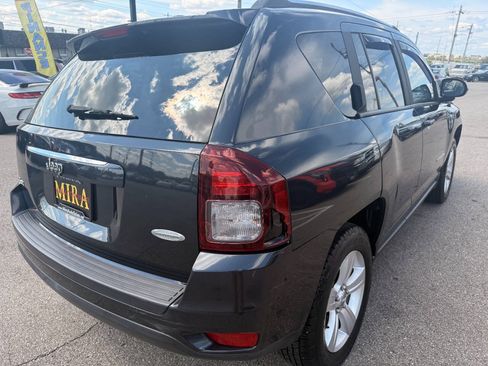 Used 2014 Jeep Compass Latitude w/ Sun/Sound Group AWD/4WD image 23