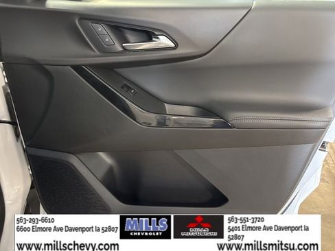 Used 2025 Chevrolet Equinox LT image 17