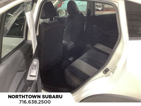 Used 2018 Subaru Crosstrek 2.0i Premium image 12