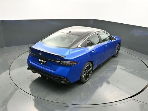 New 2026 Nissan Sentra SR w/ SR Premium Package FWD image 19