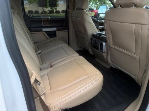 Used 2019 Ford F150 Lariat w/ Equipment Group 502A Luxury AWD/4WD image 19