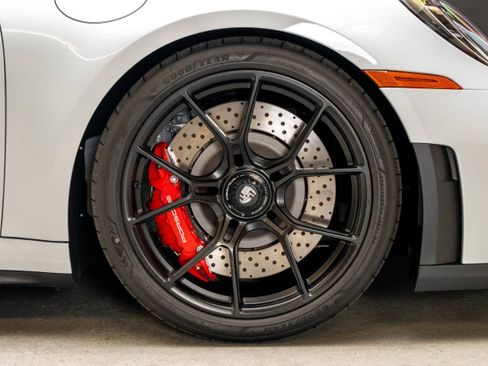 Certified 2026 Porsche 911 GT3 RWD image 19