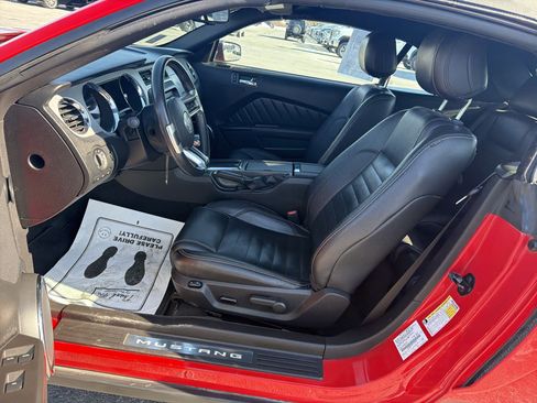 Used 2012 Ford Mustang Premium image 12