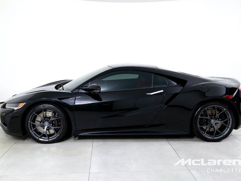 Used 2018 Acura NSX AWD/4WD image 5