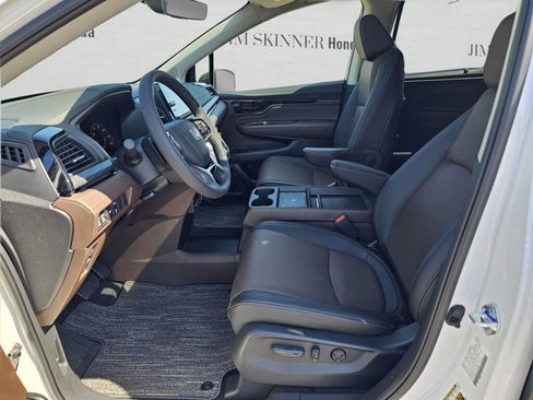 New 2026 Honda Odyssey Elite image 17