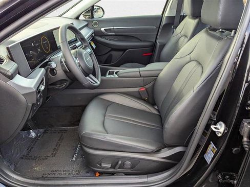 New 2025 Hyundai Sonata Limited image 4