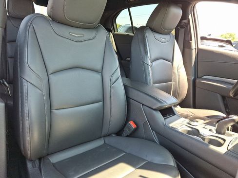 Used 2025 Cadillac XT4 Premium Luxury AWD/4WD image 19
