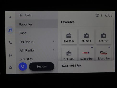 Used 2025 Toyota Corolla LE image 31
