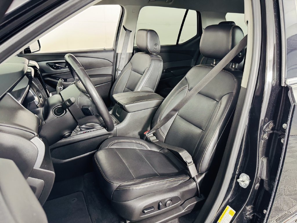 Used 2019 Chevrolet Traverse Premier w/ Driver Confidence II Package FWD image 7
