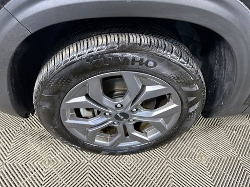 Used 2024 Kia Seltos S image 10