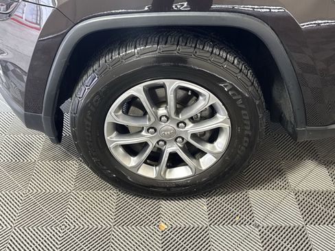 Used 2016 Jeep Grand Cherokee Limited image 12