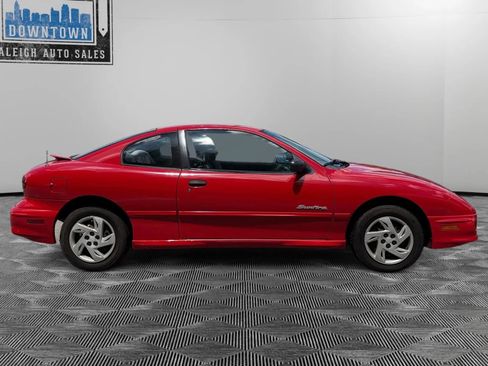 Used 2002 Pontiac Sunfire SE w/ Sun & Sound Pkg FWD image 5