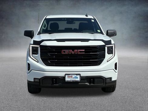 Used 2023 GMC Sierra 1500 Elevation w/ X31 Off-Road Package AWD/4WD image 9