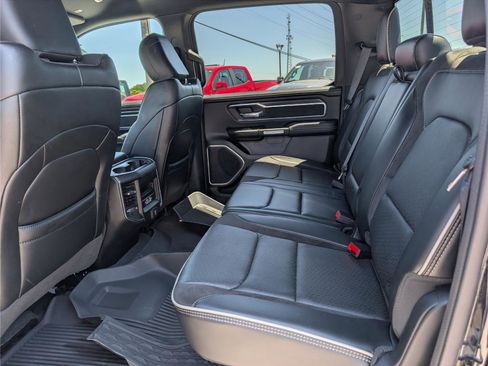 Used 2023 RAM 1500 Laramie AWD/4WD image 14