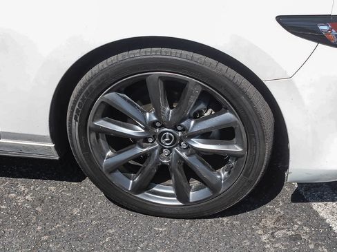 Used 2020 MAZDA MAZDA3 Hatchback FWD image 12