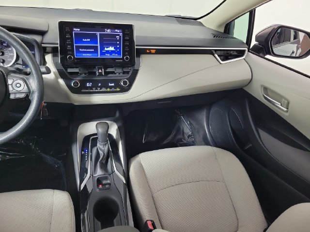 Used 2021 Toyota Corolla LE FWD image 16
