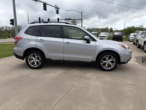 Used 2015 Subaru Forester 2.5i Touring w/ Popular Package #2 AWD/4WD image 4