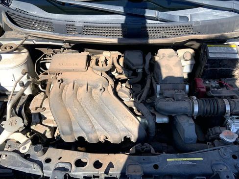 Used 2017 Nissan Versa SV image 32