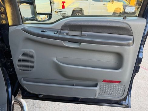 Used 2004 Ford F250 4x4 SuperCab Super Duty image 20