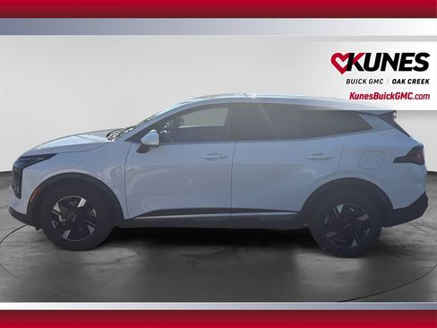 Used 2026 Kia Sportage LX FWD image 6