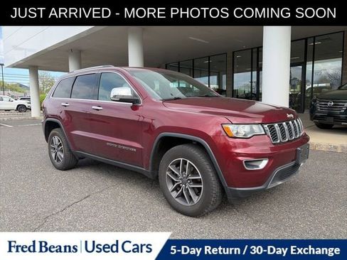 Used 2019 Jeep Grand Cherokee Limited image 1
