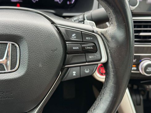 Used 2020 Honda Accord Touring image 23