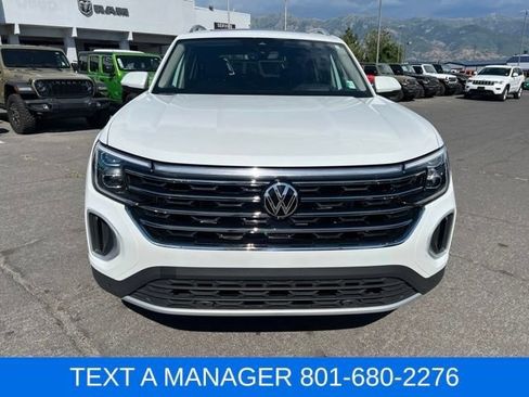 Used 2025 Volkswagen Atlas SEL AWD/4WD image 10