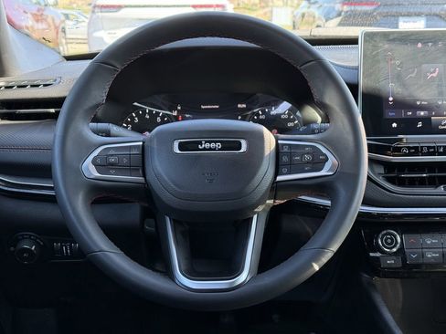 Used 2024 Jeep Compass Trailhawk AWD/4WD image 29