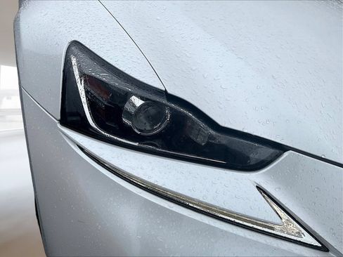 Used 2018 Lexus IS 300 AWD w/ Comfort Package image 29