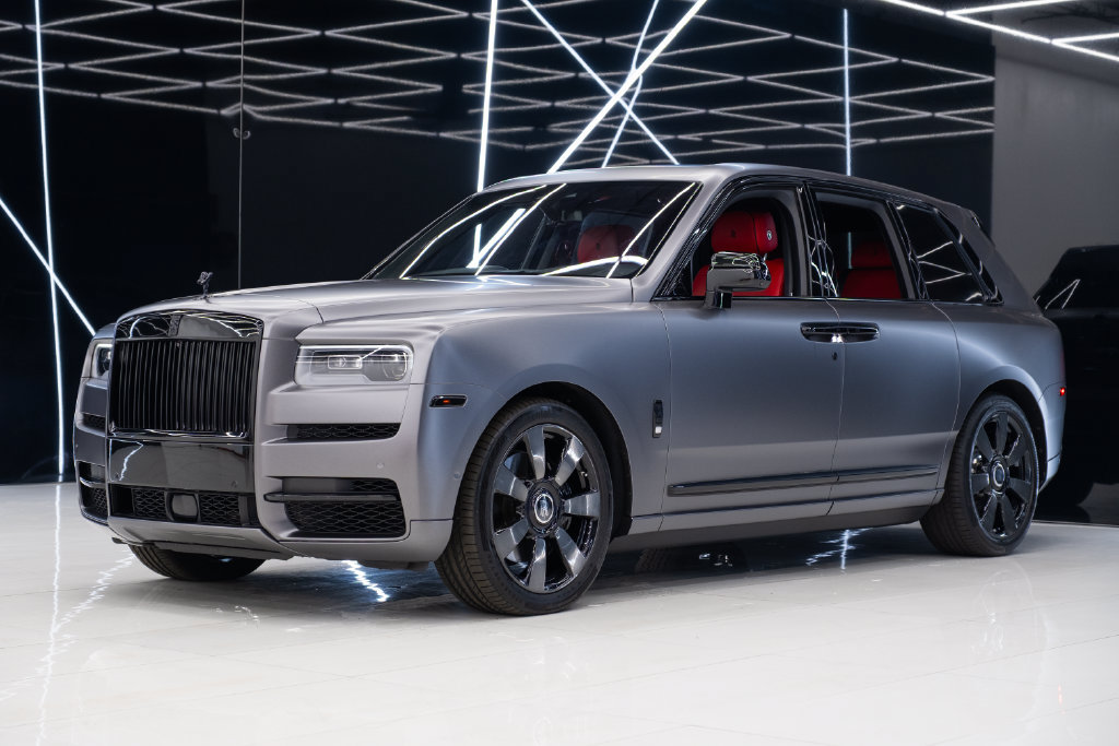 Used 2022 Rolls-Royce Cullinan AWD/4WD image 2