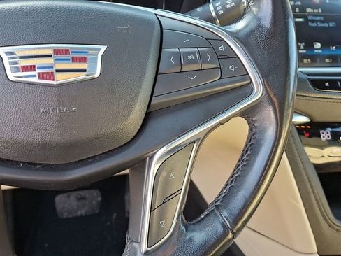 Used 2019 Cadillac XT5 Luxury image 21