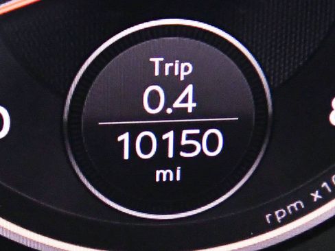 Used 2022 Bentley Flying Spur V8 image 17