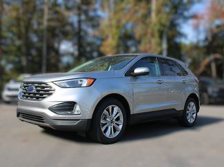 Used 2024 Ford Edge Titanium video 3